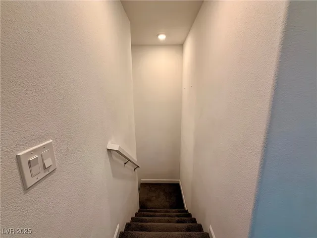 $1,895 | 735 Omaggio Place, Henderson, NV 89011