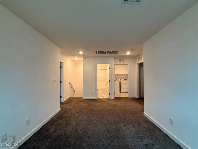 $1,895 | 735 Omaggio Place, Henderson, NV 89011