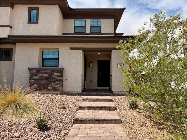 $1,895 | 735 Omaggio Place, Henderson, NV 89011