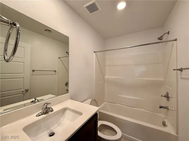 $1,895 | 735 Omaggio Place, Henderson, NV 89011