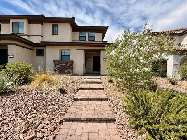 $1,895 | 735 Omaggio Place, Henderson, NV 89011