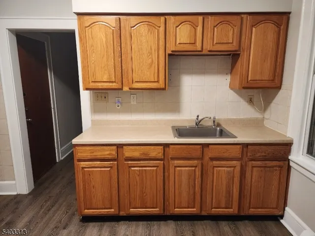 $2,000 | 1034 Sheridan Avenue, Elizabeth, NJ 07208