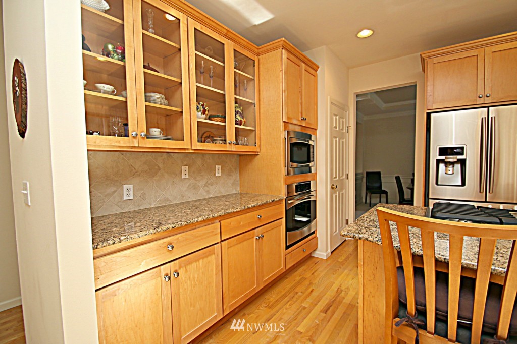 16023 Southeast 125th Street Renton, WA 98059 - Photo 5 of 25