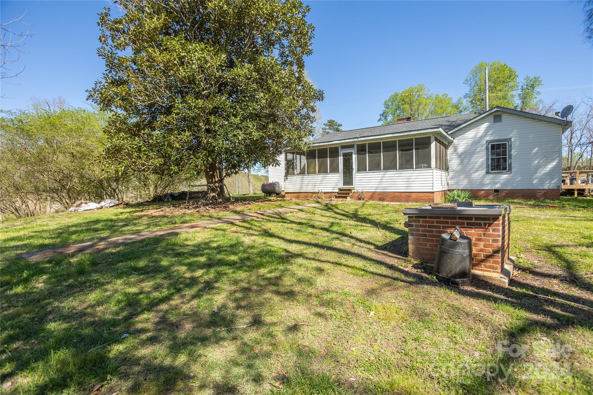 1347 Crossland Road Clover, SC 29710 - Photo 16 of 44