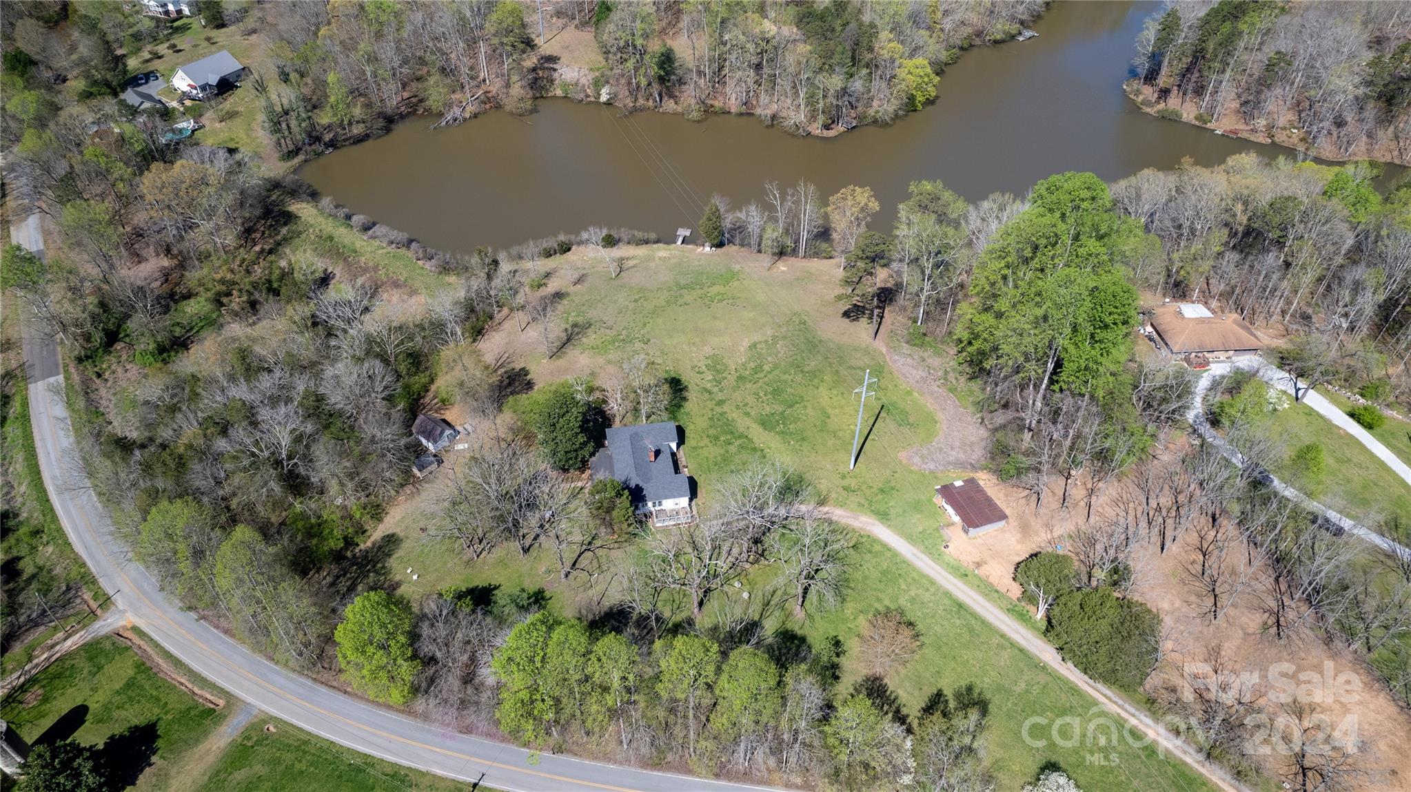1347 Crossland Road Clover, SC 29710 - Photo 4 of 44
