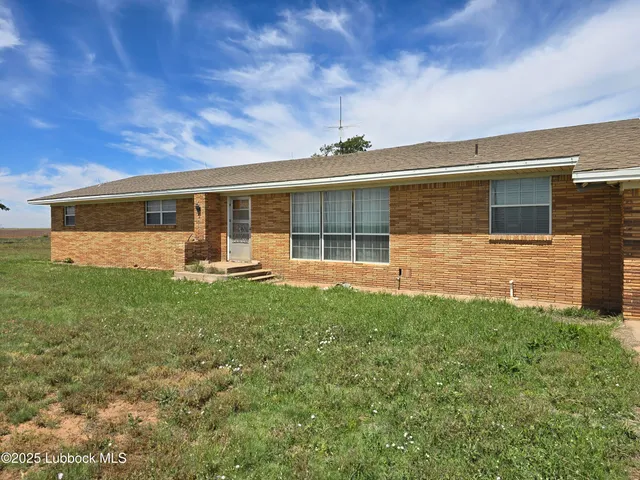 $299,000 | 390 County Road, Kress, TX 79052