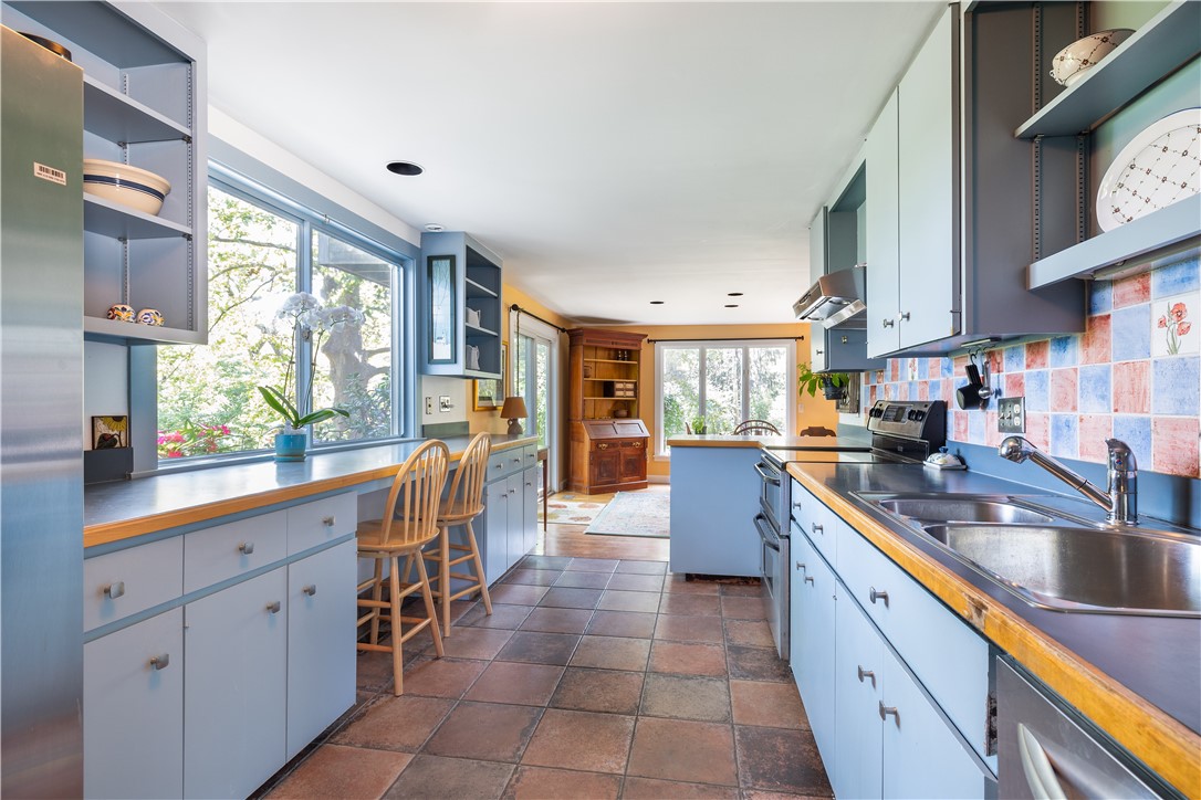 45 Quicksand Pond Road Little Compton, RI 02837 - Photo 9 of 17