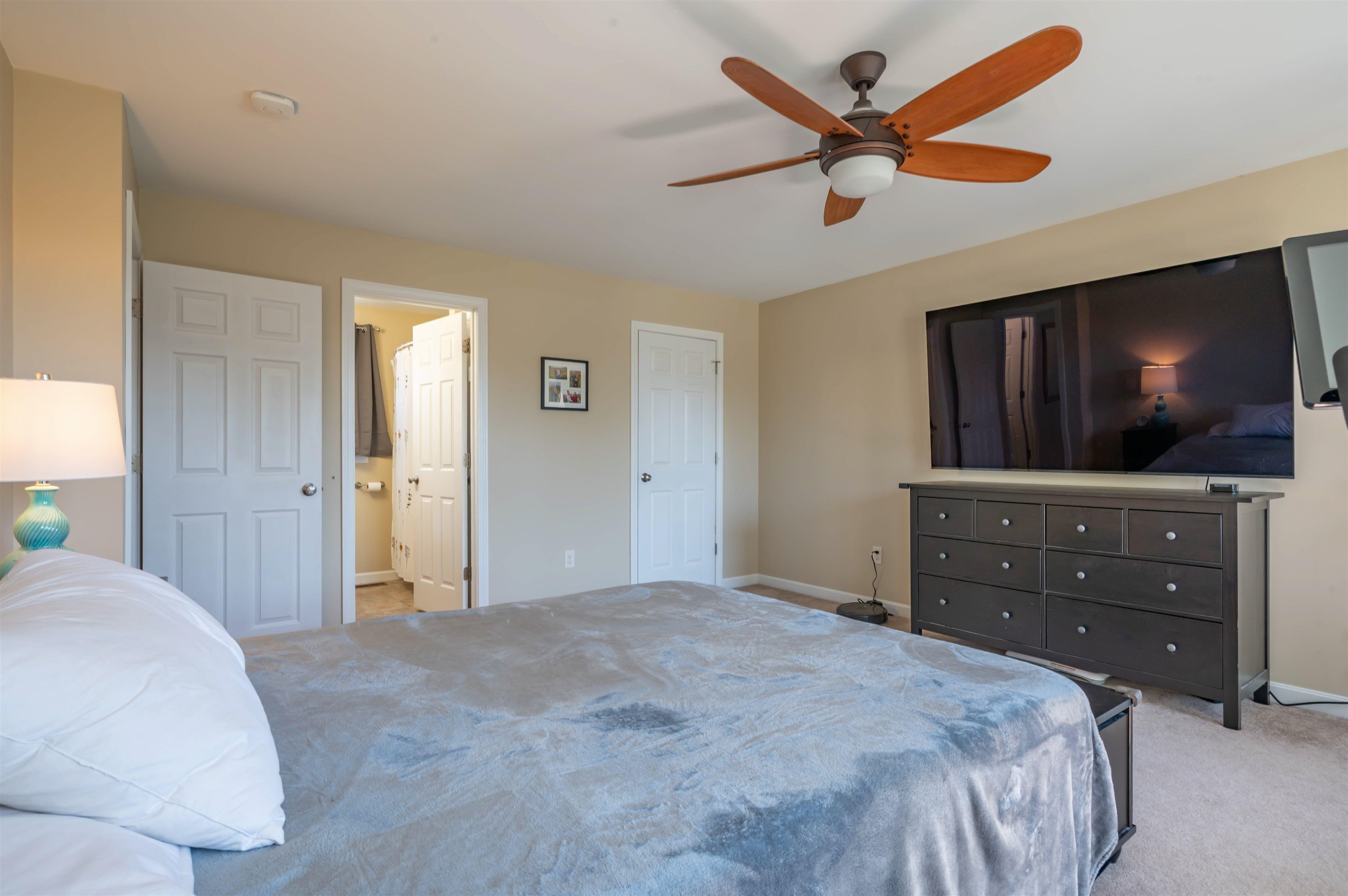 7 Carlisle Road Nashua, NH 03062 - Photo 17 of 32