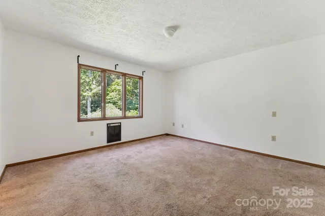 $825,000 | 44 Rainbow Road, Highlands, NC 28741