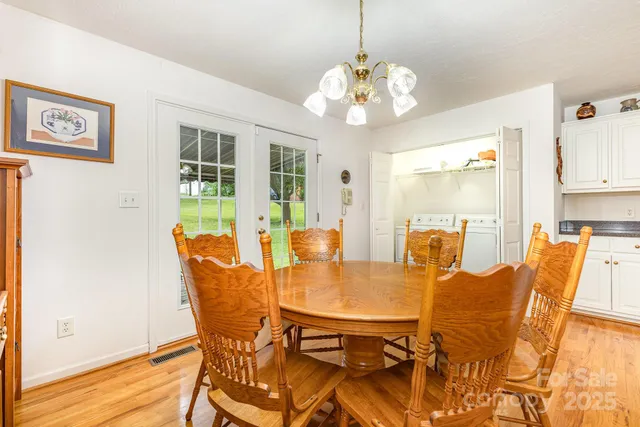 $299,000 | 302 6th Street Southwest, Conover, NC 28613