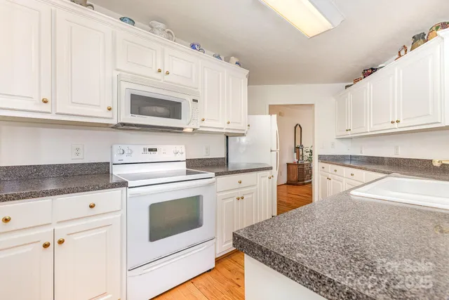 $299,000 | 302 6th Street Southwest, Conover, NC 28613