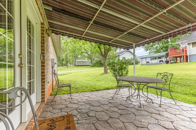 $299,000 | 302 6th Street Southwest, Conover, NC 28613