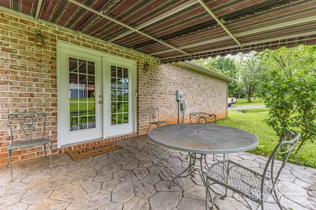 $299,000 | 302 6th Street Southwest, Conover, NC 28613