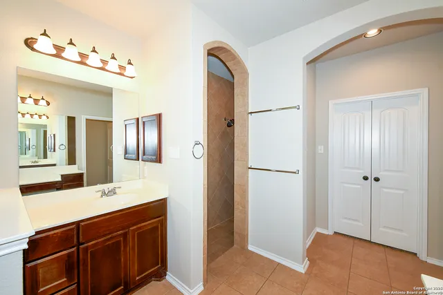 $435,000 | 12510 Red Maple Way, San Antonio, TX 78253