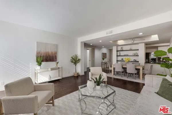 $1,130,000 | 235 South Tower Drive, Unit 305, Beverly Hills, CA 90211
