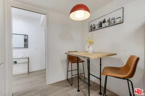 $1,130,000 | 235 South Tower Drive, Unit 305, Beverly Hills, CA 90211