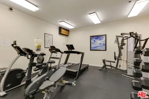 $1,130,000 | 235 South Tower Drive, Unit 305, Beverly Hills, CA 90211