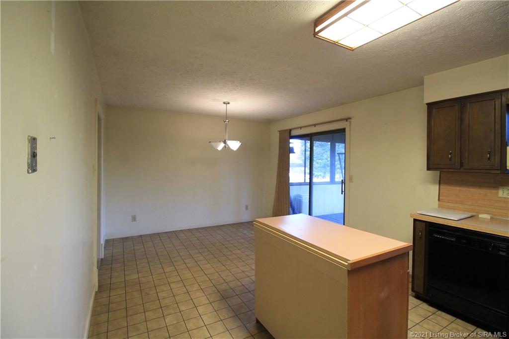 3610 Alonzo Smith Road Georgetown, IN 47122 - Photo 7 of 25