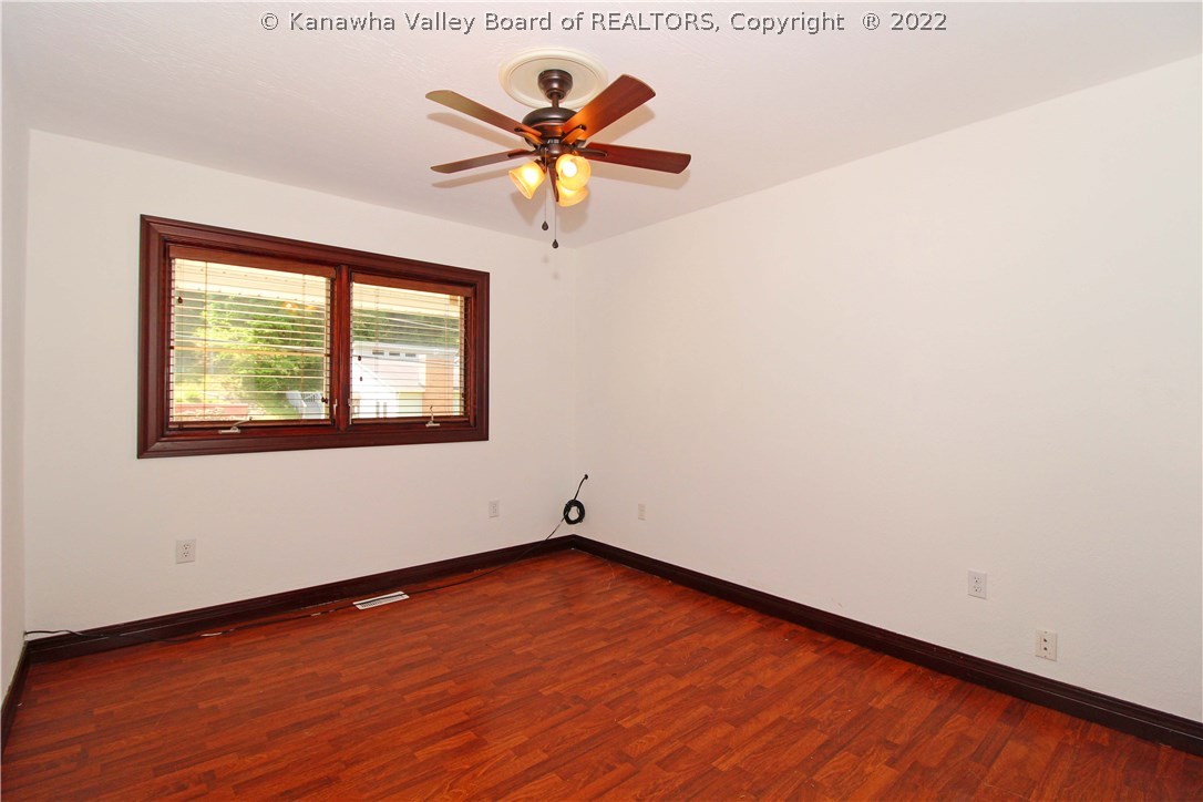 932 Chappell Road Charleston, WV 25304 - Photo 9 of 23 Gallery Image 9