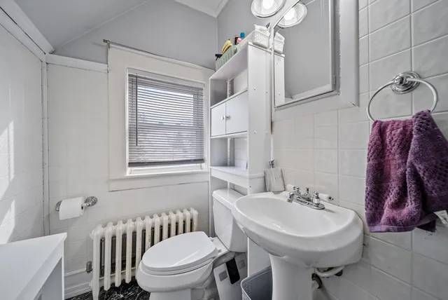 $399,900 | 166 Gilford Avenue, Laconia, NH 03246