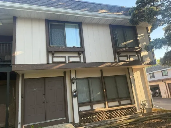 $290,000 | 1145 Court G, Hanover Park, IL 60133