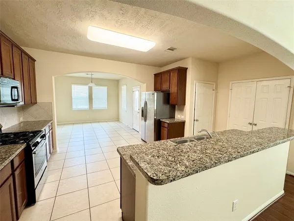$2,400 | 26722 Mandrake Falls Court, Katy, TX 77494