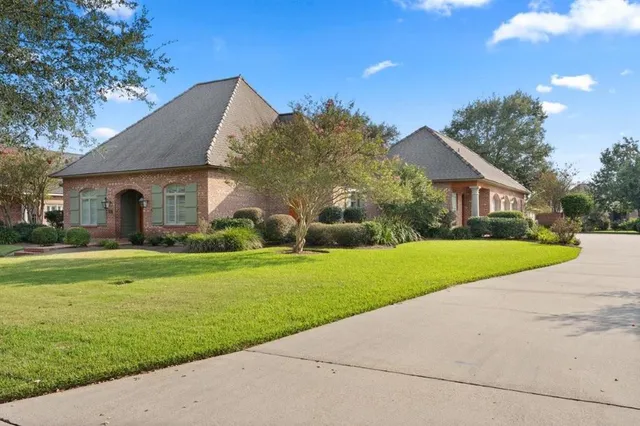 $515,000 | 5930 Blue Sage Road, Lake Charles, LA 70605