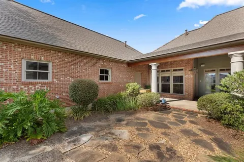 $515,000 | 5930 Blue Sage Road, Lake Charles, LA 70605