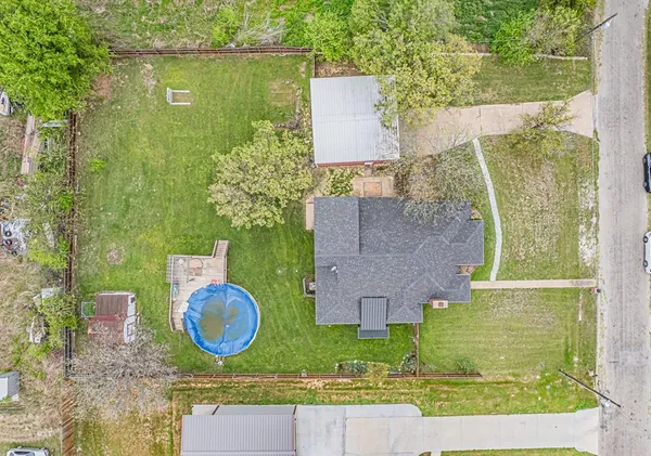 $369,000 | 614 Overhill Road, Granbury, TX 76048