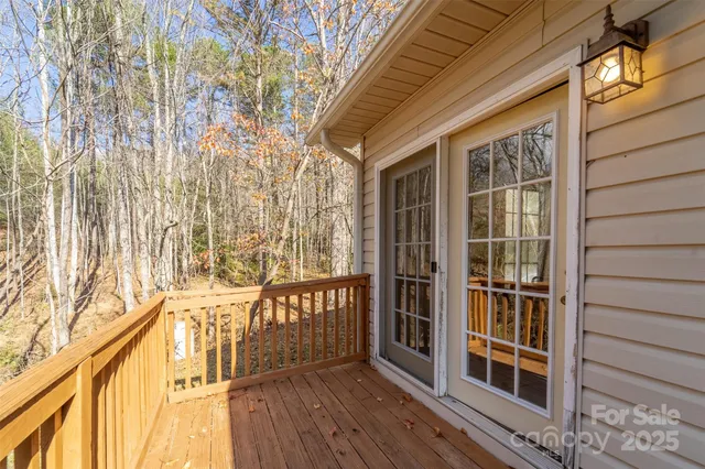 $324,900 | 33 East H Bailey Road, Bryson City, NC 28713