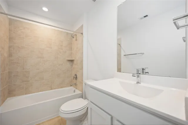 $2,300 | 31622 Farlam Farms Trail, Fulshear, TX 77441