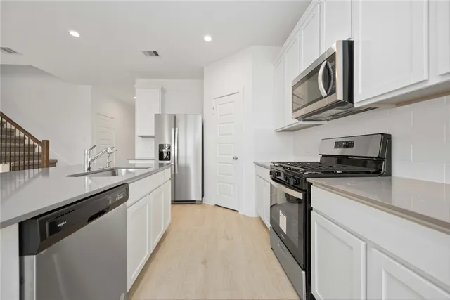 $2,300 | 31622 Farlam Farms Trail, Fulshear, TX 77441