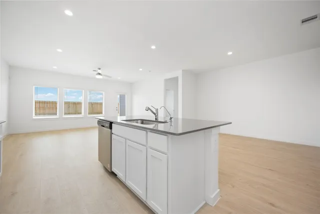 $2,300 | 31622 Farlam Farms Trail, Fulshear, TX 77441