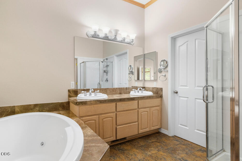 9522 Kestrel Road Klamath Falls, OR 97601 - Photo 33 of 69 Gallery Image 33