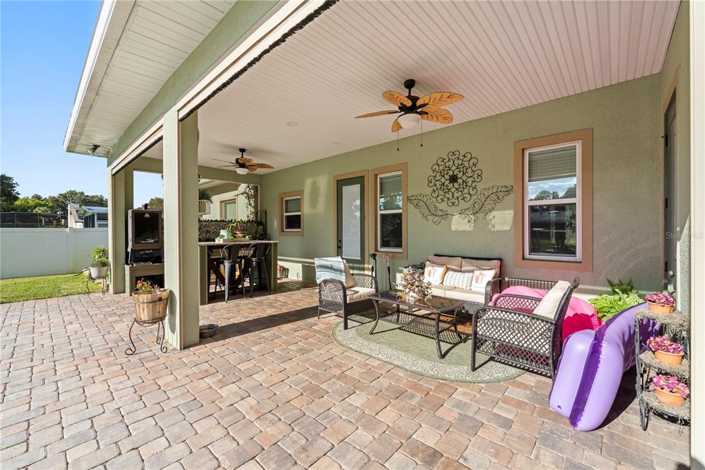 35638 Calla Court Leesburg, FL 34788 - Photo 27 of 44 a outdoor space with furniture