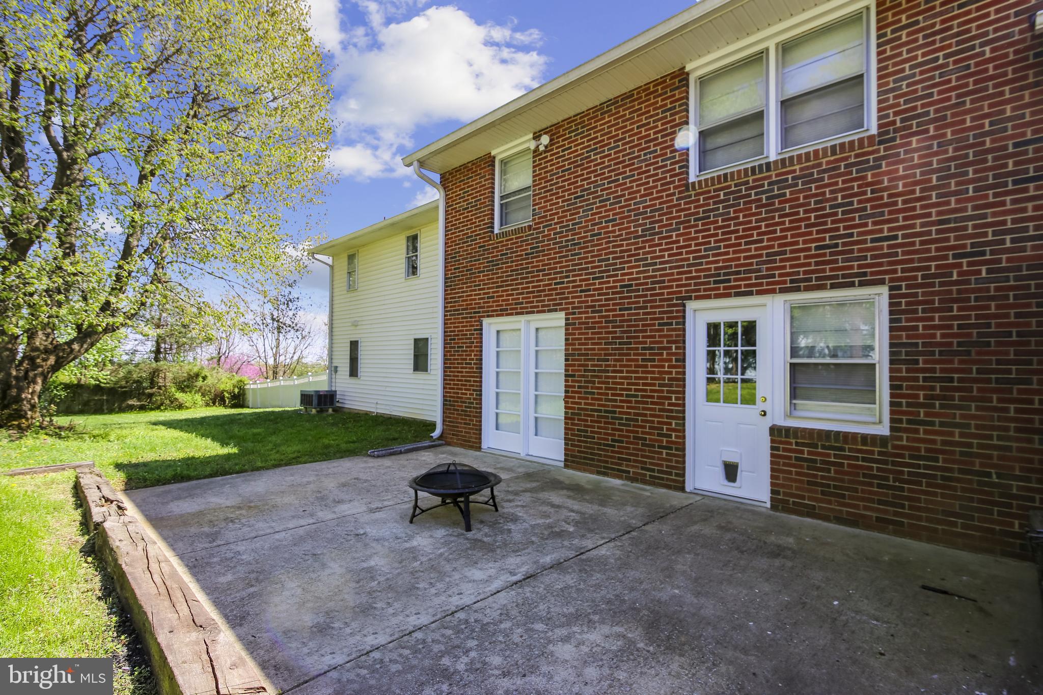 24131 Kings Valley Road Damascus, MD 20872 - Photo 18 of 102 Gallery Image 18
