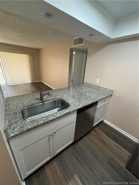 810 Northwest Fork Road Stuart, FL 34994 - Photo 4 of 21 Gallery Image 4