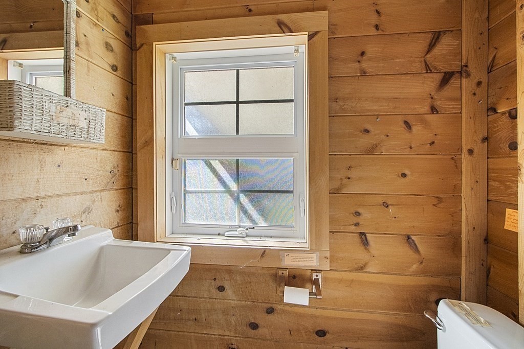 178 Wallace Hill Road Townsend, MA 01469 - Photo 23 of 42 a bathroom with a tub and a shower