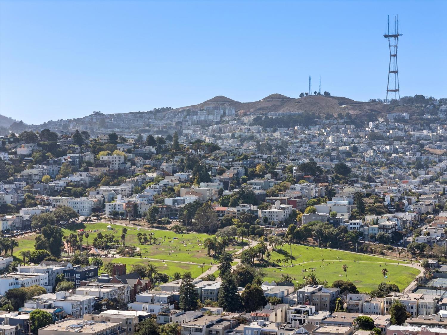 48 Sycamore Street San Francisco, CA 94110 - Photo 10 of 11 a view of a city