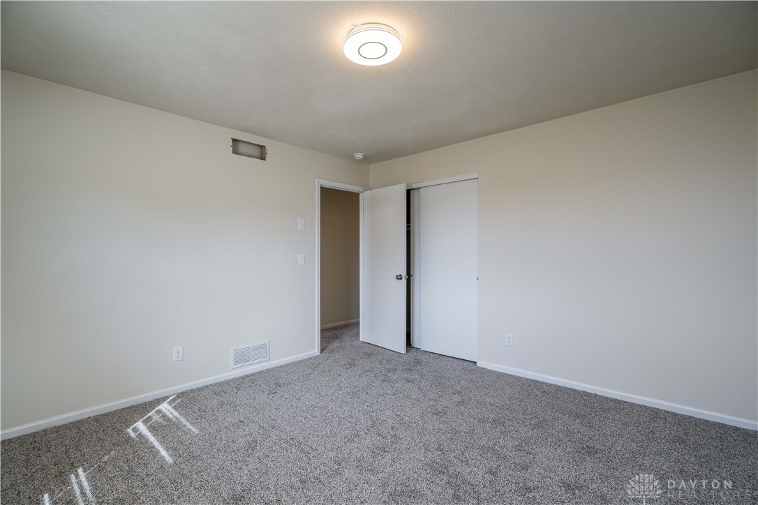 13864 Friend Road Germantown, OH 45327 - Photo 15 of 34 Gallery Image 15