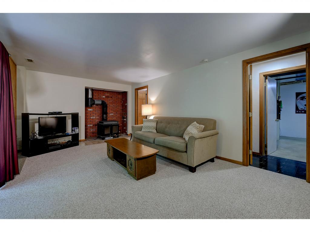 95 Nottingham Road Raymond, NH 03077 - Photo 22 of 36