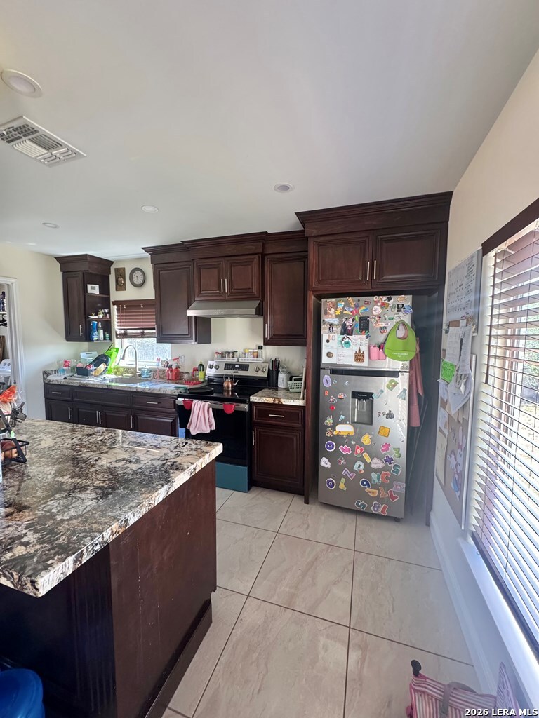 144 Six Shooter Road Eagle Pass, TX 78852 - Photo 6 of 12