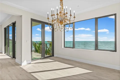 $3,750,000 | 422 South Ocean Drive, Hutchinson Island, FL 34949