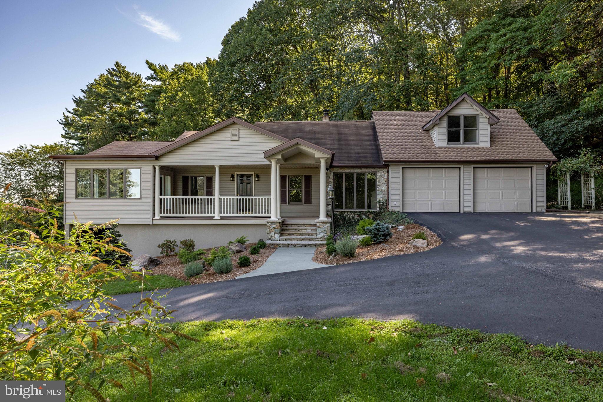 Short Lane Sugarloaf, PA 18249 - Photo 2 of 63