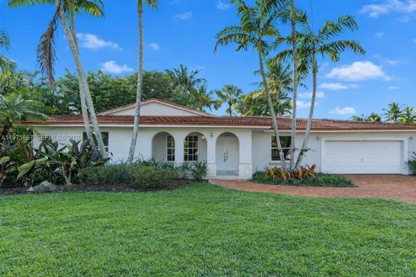 $7,200 | 8700 Southwest 64th Avenue, Pinecrest, FL 33156