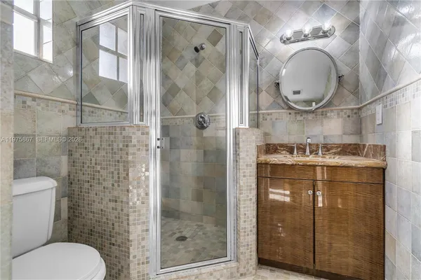 $7,200 | 8700 Southwest 64th Avenue, Pinecrest, FL 33156