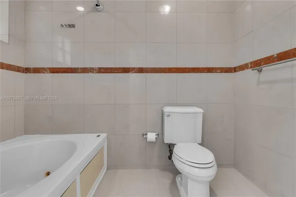 $7,200 | 8700 Southwest 64th Avenue, Pinecrest, FL 33156