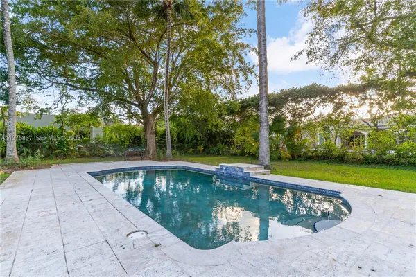 $7,200 | 8700 Southwest 64th Avenue, Pinecrest, FL 33156