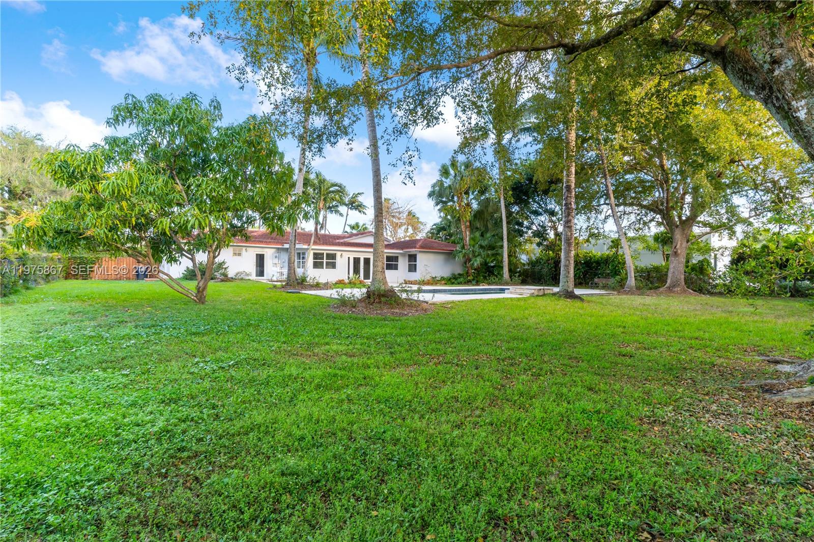 8700 Southwest 64th Avenue Pinecrest, FL 33156 - Photo 32 of 42