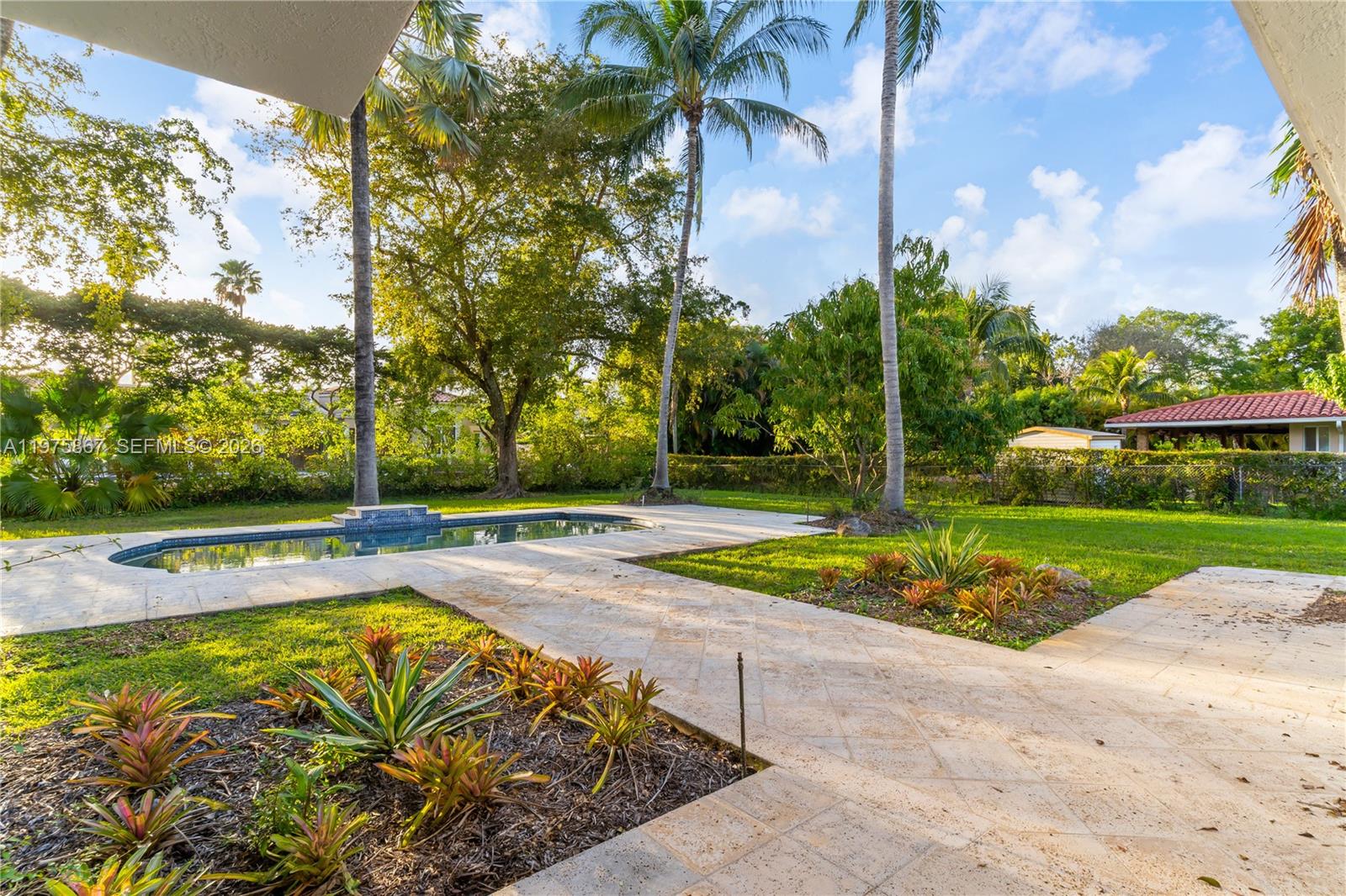 8700 Southwest 64th Avenue Pinecrest, FL 33156 - Photo 35 of 42